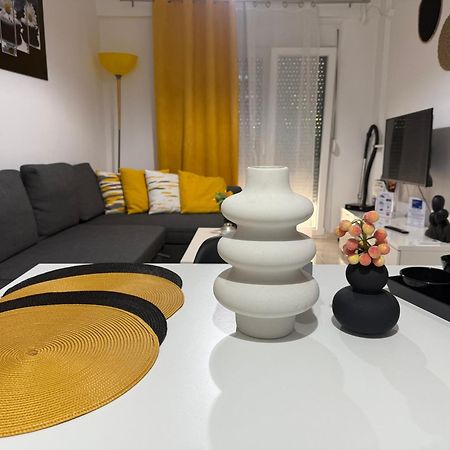 Pagrati Apartment Διαμέρισμα Παγκράτι เอเธนส์ ภายนอก รูปภาพ
