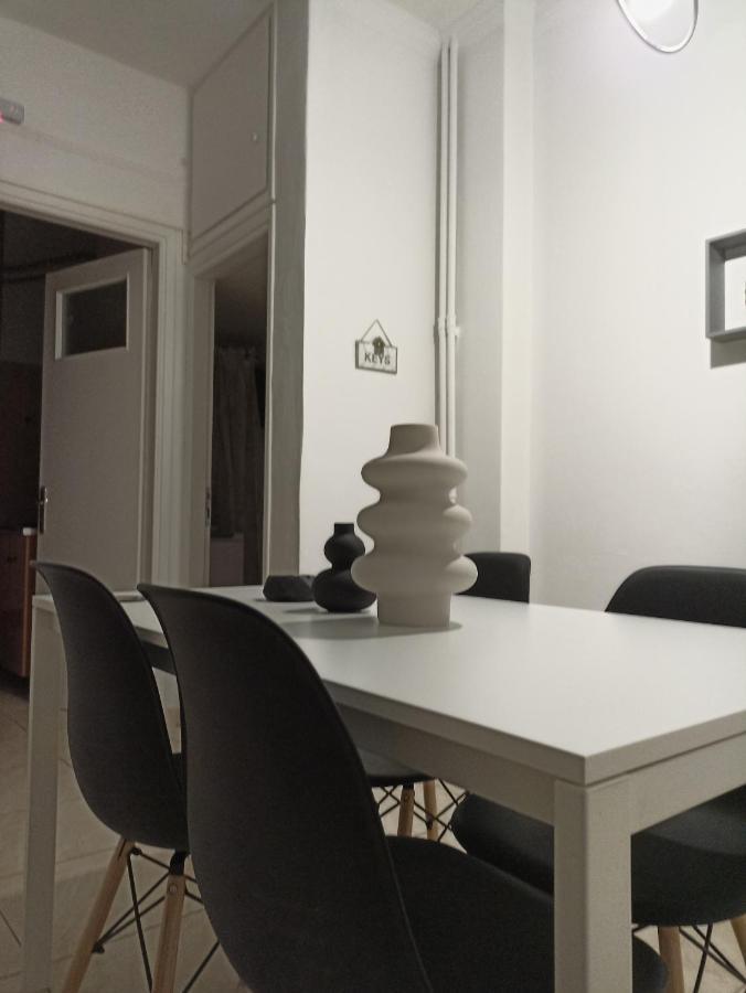Pagrati Apartment Διαμέρισμα Παγκράτι เอเธนส์ ภายนอก รูปภาพ