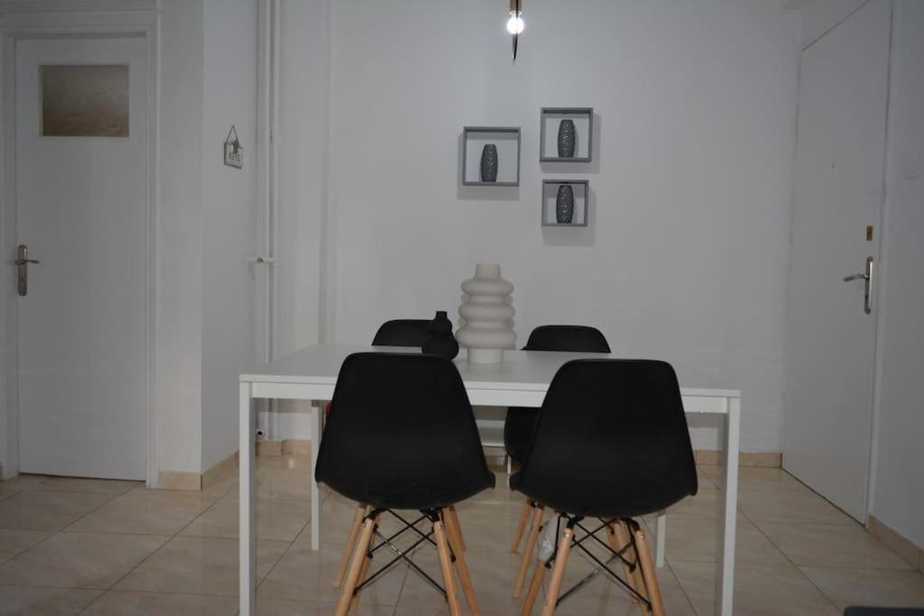 Pagrati Apartment Διαμέρισμα Παγκράτι เอเธนส์ ภายนอก รูปภาพ